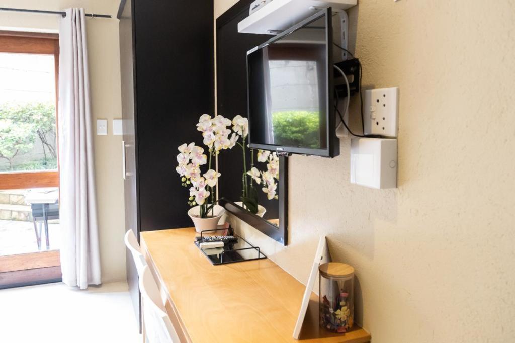 Mariu Upmarket Accommodation Mbombela ภายนอก รูปภาพ
